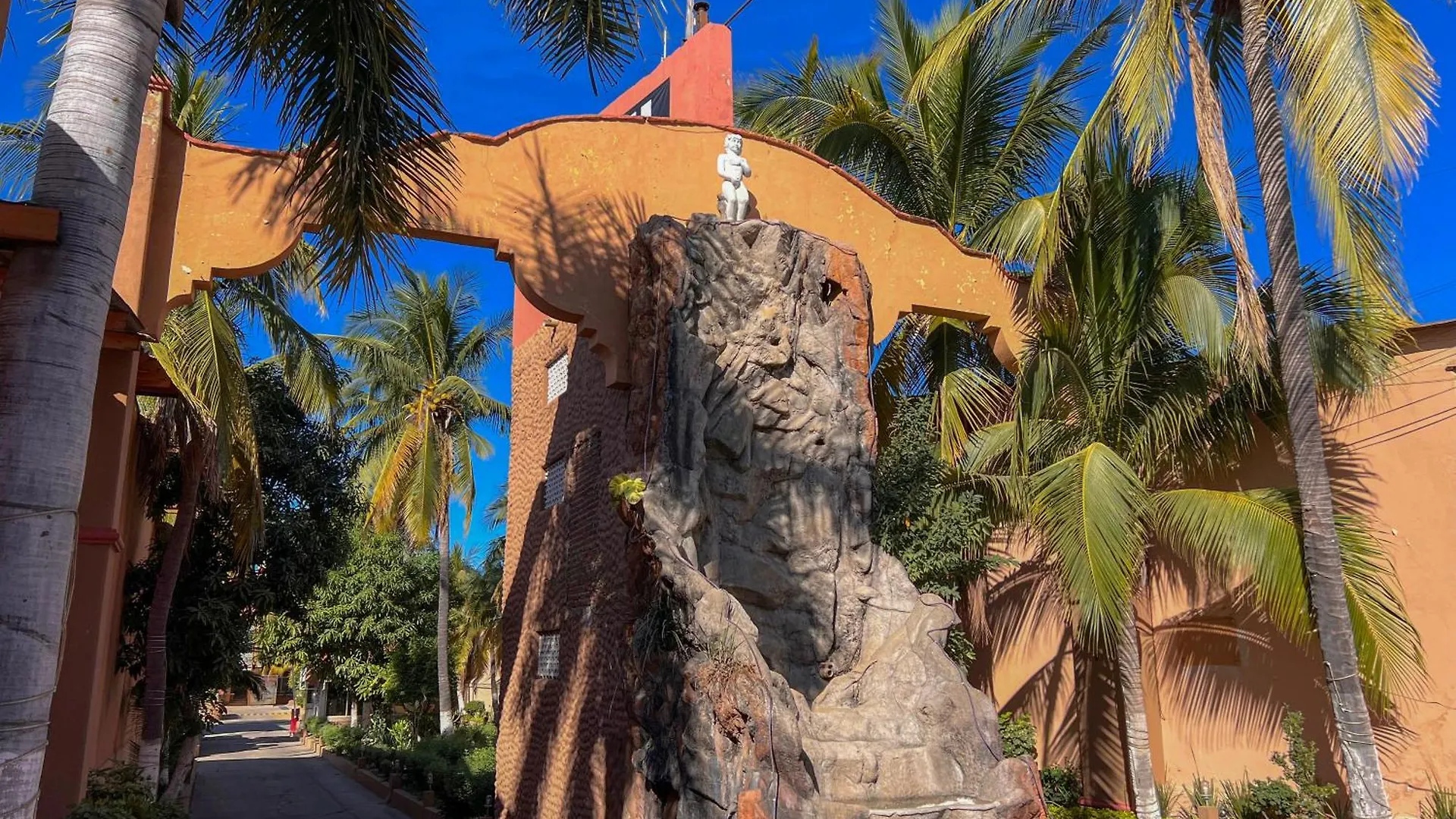 Hotel Oasis マサトラン